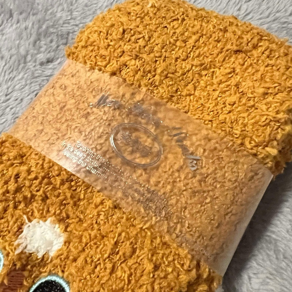 Mei Hao Socks Soft Polyester Women One Size Orange Cat & Pom Balls Kawaii NEW - Picture 5 of 7